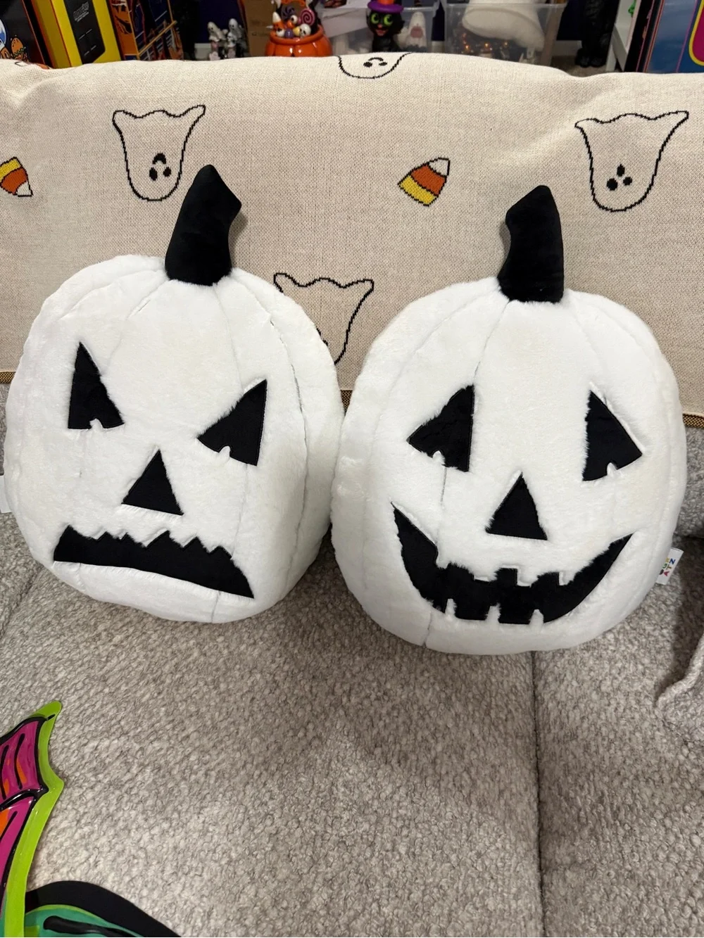 Novogratz Soft White Doube Sided Pumpkin Jack-O'-Lantern Pillow Set